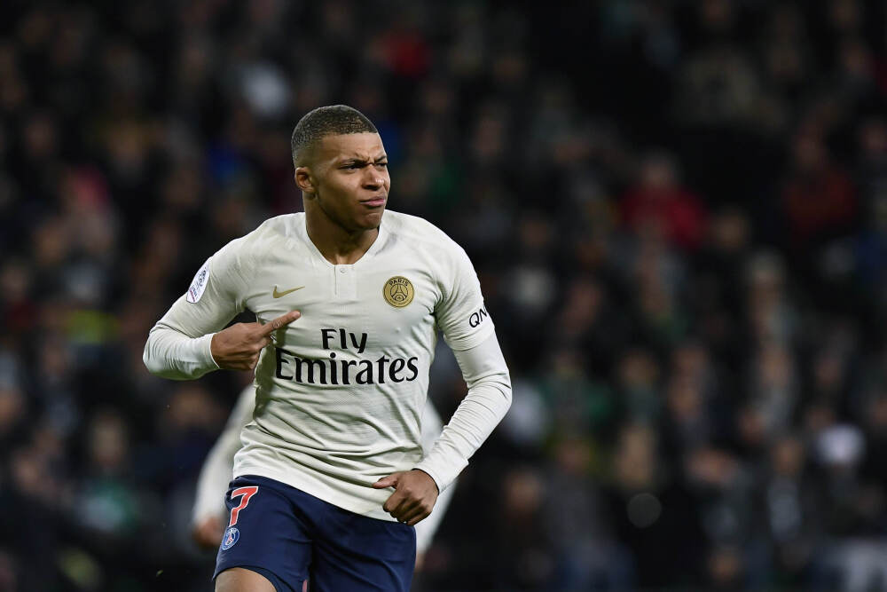 他睡过上官婉儿与太平公主，当过三朝宰相，死后令唐玄宗念念不忘